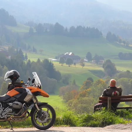 فندق Kuchlerwirt 3*