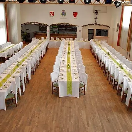 Hotel Kuchler-wirt Treffen